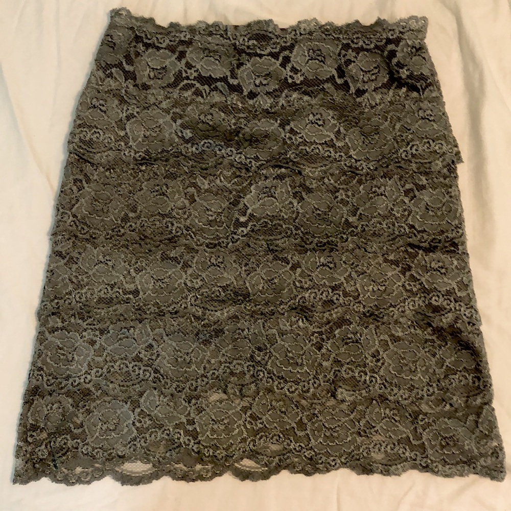 Cute lace tube skirt